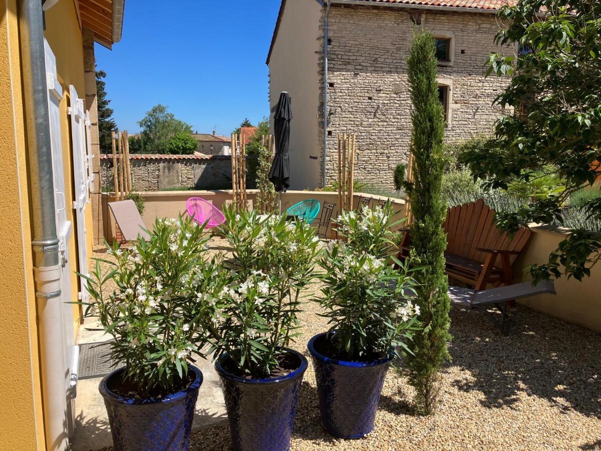 Le Clos De Quintaine Gites De Charme Clessé Buitenkant foto