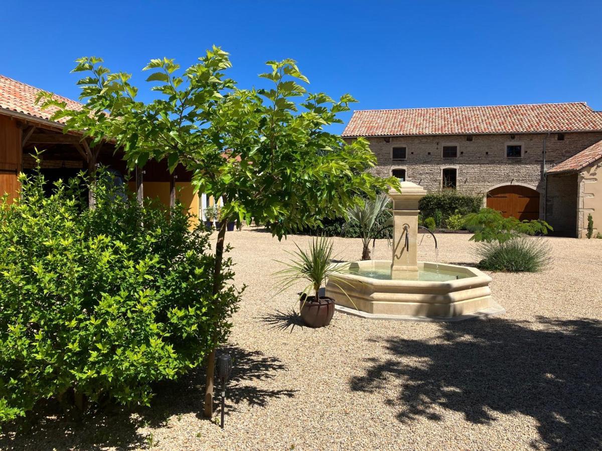 Le Clos De Quintaine Gites De Charme Clessé Buitenkant foto