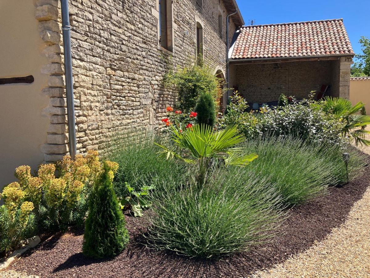 Le Clos De Quintaine Gites De Charme Clessé Buitenkant foto